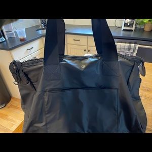 Lululemon duffle